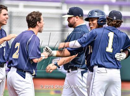 Thumbnail 2 in Atascocita vs. Dallas Jesuit (UIL 6A Regional Final) photogallery.