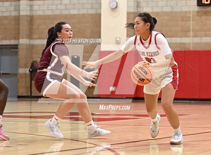 Thumbnail 2 in Notre Dame Academy vs. Palos Verdes (Battle at the Beach) photogallery.