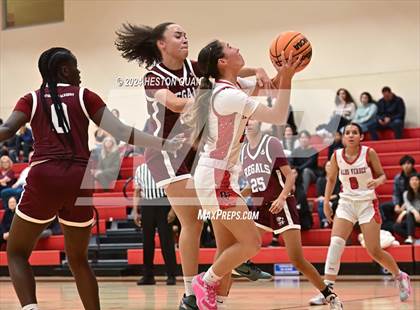 Thumbnail 2 in Notre Dame Academy vs. Palos Verdes (Battle at the Beach) photogallery.