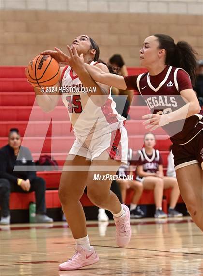 Thumbnail 1 in Notre Dame Academy vs. Palos Verdes (Battle at the Beach) photogallery.