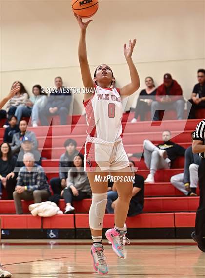 Thumbnail 2 in Notre Dame Academy vs. Palos Verdes (Battle at the Beach) photogallery.