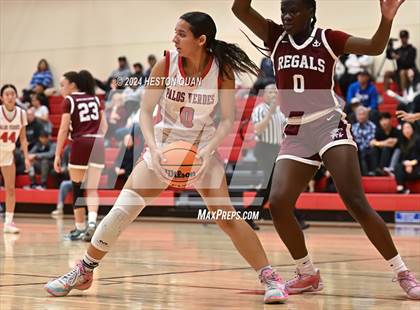 Thumbnail 3 in Notre Dame Academy vs. Palos Verdes (Battle at the Beach) photogallery.