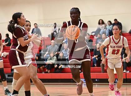 Thumbnail 3 in Notre Dame Academy vs. Palos Verdes (Battle at the Beach) photogallery.