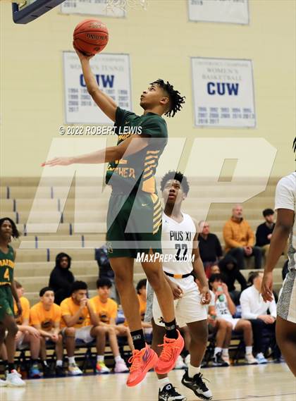 Thumbnail 2 in Pius XI Catholic VS Martin Luther (Wisconsin Basketball Yearbook Shootout) photogallery.