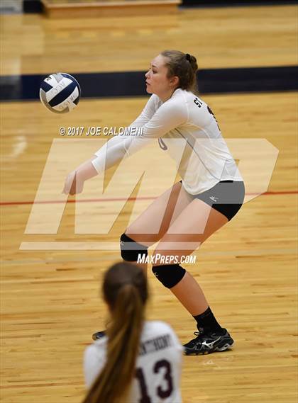Thumbnail 3 in Brackenridge vs St. Anthony (SAISD Invitational) photogallery.