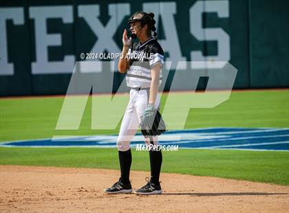 Thumbnail 3 in Beckville vs. Forsan (UIL 2A Softball Semifinal) photogallery.