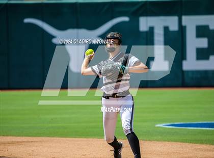 Thumbnail 1 in Beckville vs. Forsan (UIL 2A Softball Semifinal) photogallery.