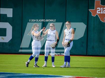 Thumbnail 2 in Beckville vs. Forsan (UIL 2A Softball Semifinal) photogallery.