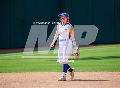 Thumbnail 2 in Beckville vs. Forsan (UIL 2A Softball Semifinal) photogallery.