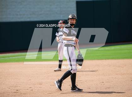 Thumbnail 3 in Beckville vs. Forsan (UIL 2A Softball Semifinal) photogallery.