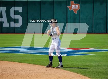 Thumbnail 3 in Beckville vs. Forsan (UIL 2A Softball Semifinal) photogallery.