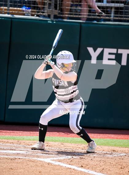 Thumbnail 2 in Beckville vs. Forsan (UIL 2A Softball Semifinal) photogallery.