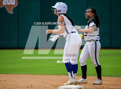 Thumbnail 2 in Beckville vs. Forsan (UIL 2A Softball Semifinal) photogallery.