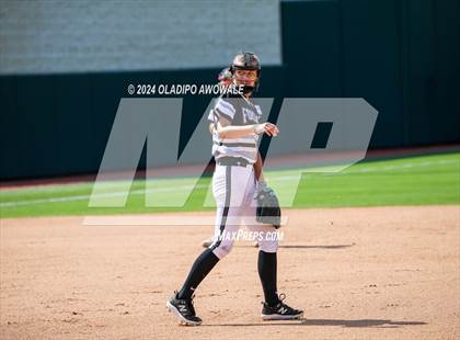 Thumbnail 2 in Beckville vs. Forsan (UIL 2A Softball Semifinal) photogallery.