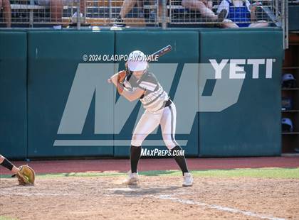 Thumbnail 1 in Beckville vs. Forsan (UIL 2A Softball Semifinal) photogallery.