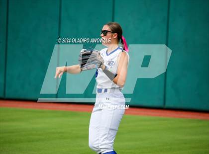 Thumbnail 3 in Beckville vs. Forsan (UIL 2A Softball Semifinal) photogallery.