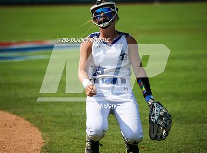 Thumbnail 1 in Beckville vs. Forsan (UIL 2A Softball Semifinal) photogallery.
