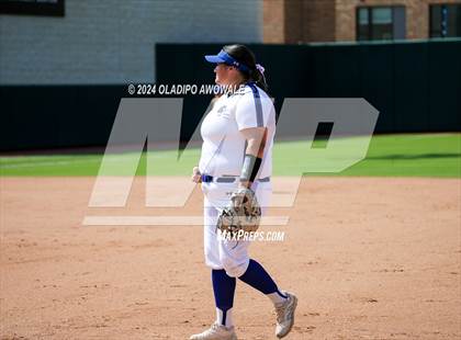 Thumbnail 3 in Beckville vs. Forsan (UIL 2A Softball Semifinal) photogallery.