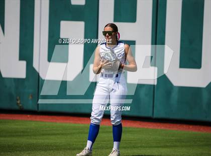 Thumbnail 3 in Beckville vs. Forsan (UIL 2A Softball Semifinal) photogallery.
