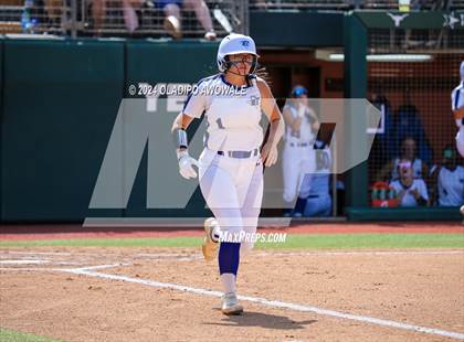 Thumbnail 2 in Beckville vs. Forsan (UIL 2A Softball Semifinal) photogallery.