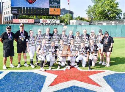 Thumbnail 3 in Beckville vs. Forsan (UIL 2A Softball Semifinal) photogallery.