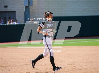 Thumbnail 2 in Beckville vs. Forsan (UIL 2A Softball Semifinal) photogallery.