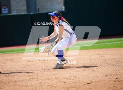 Thumbnail 3 in Beckville vs. Forsan (UIL 2A Softball Semifinal) photogallery.
