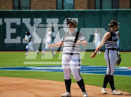Thumbnail 2 in Beckville vs. Forsan (UIL 2A Softball Semifinal) photogallery.