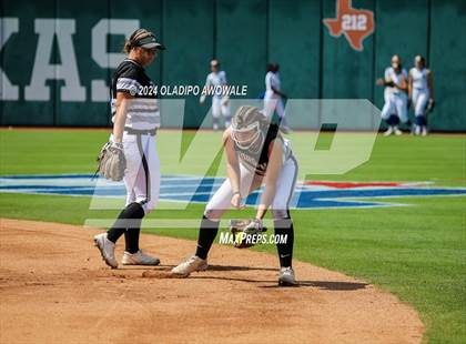 Thumbnail 1 in Beckville vs. Forsan (UIL 2A Softball Semifinal) photogallery.