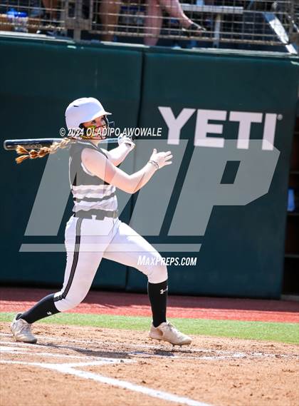 Thumbnail 1 in Beckville vs. Forsan (UIL 2A Softball Semifinal) photogallery.