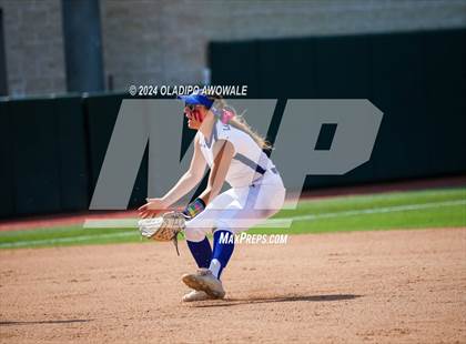 Thumbnail 2 in Beckville vs. Forsan (UIL 2A Softball Semifinal) photogallery.
