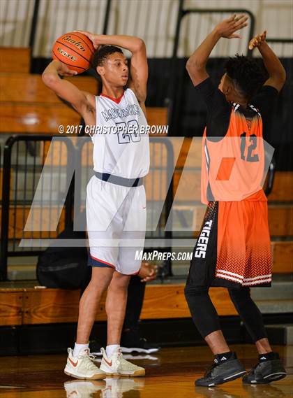 Thumbnail 2 in Manvel vs Lancaster (McDonald's Texas Invitational) photogallery.