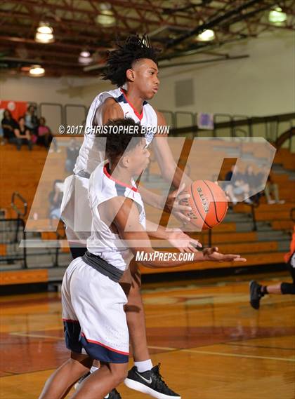 Thumbnail 2 in Manvel vs Lancaster (McDonald's Texas Invitational) photogallery.