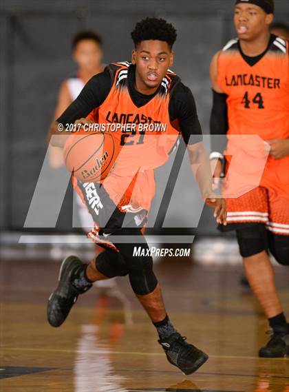Thumbnail 1 in Manvel vs Lancaster (McDonald's Texas Invitational) photogallery.