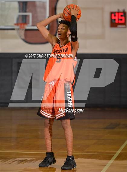 Thumbnail 2 in Manvel vs Lancaster (McDonald's Texas Invitational) photogallery.