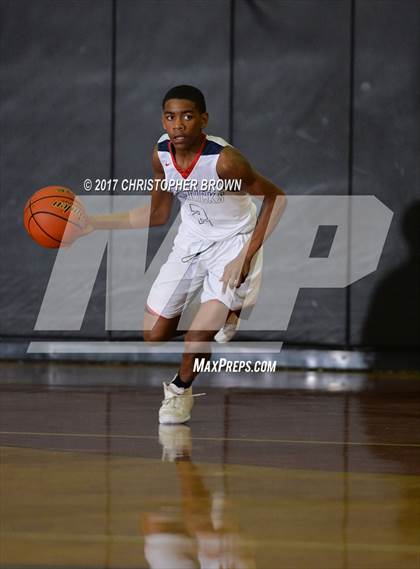 Thumbnail 2 in Manvel vs Lancaster (McDonald's Texas Invitational) photogallery.