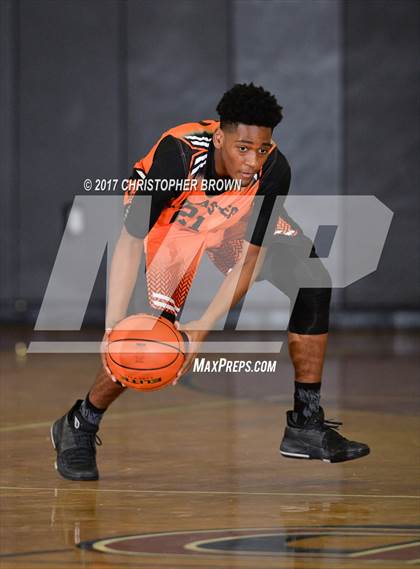Thumbnail 3 in Manvel vs Lancaster (McDonald's Texas Invitational) photogallery.