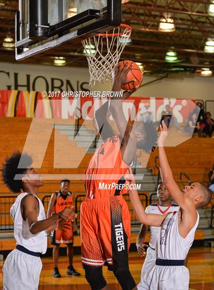 Thumbnail 3 in Manvel vs Lancaster (McDonald's Texas Invitational) photogallery.