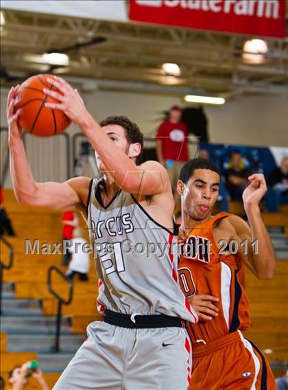 Thumbnail 2 in Madison vs Flower Mound Marcus (McDonald's Texas Invitational) photogallery.