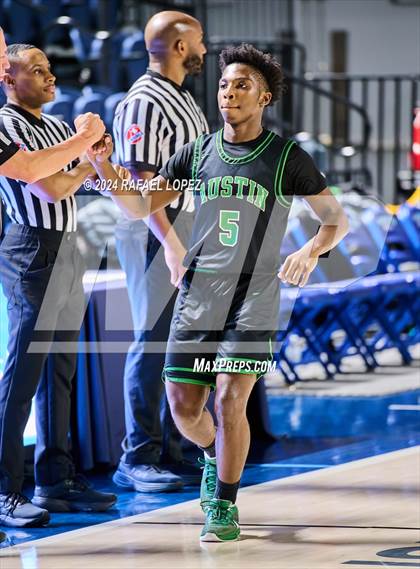 Thumbnail 3 in Scarborough vs. Austin (Houston ISD Tournament) photogallery.