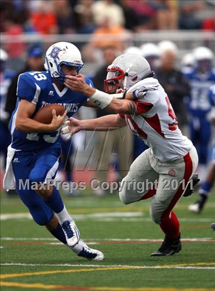 Thumbnail 3 in Conard @ Glastonbury photogallery.
