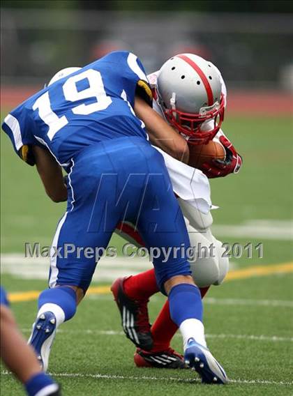 Thumbnail 1 in Conard @ Glastonbury photogallery.