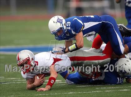 Thumbnail 1 in Conard @ Glastonbury photogallery.
