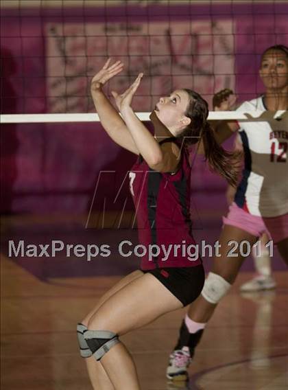 Thumbnail 3 in Modesto @ Beyer photogallery.
