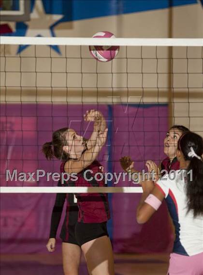 Thumbnail 3 in Modesto @ Beyer photogallery.