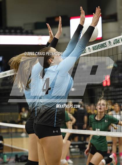 Thumbnail 2 in Sky View vs. Green Canyon (UHSAA 4A Consolation Final) photogallery.