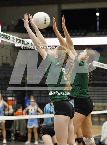 Thumbnail 3 in Sky View vs. Green Canyon (UHSAA 4A Consolation Final) photogallery.