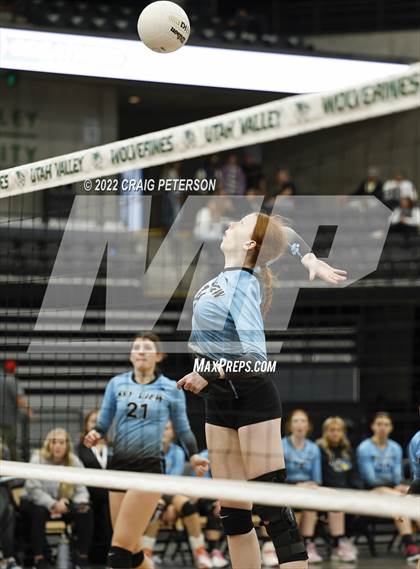 Thumbnail 2 in Sky View vs. Green Canyon (UHSAA 4A Consolation Final) photogallery.
