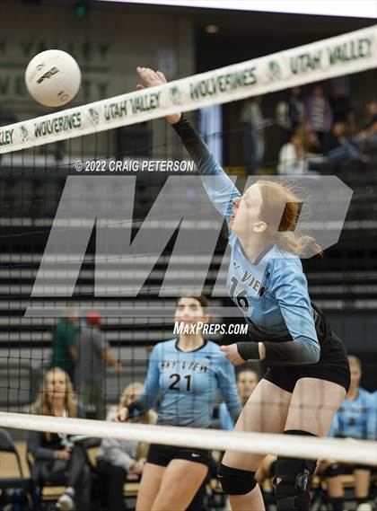 Thumbnail 1 in Sky View vs. Green Canyon (UHSAA 4A Consolation Final) photogallery.