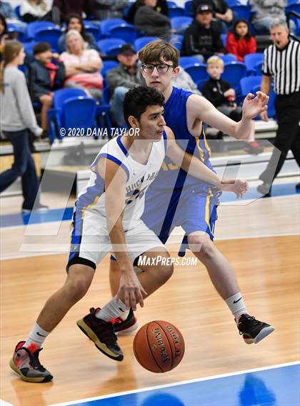 Thumbnail 2 in Lipan @ Huckabay photogallery.